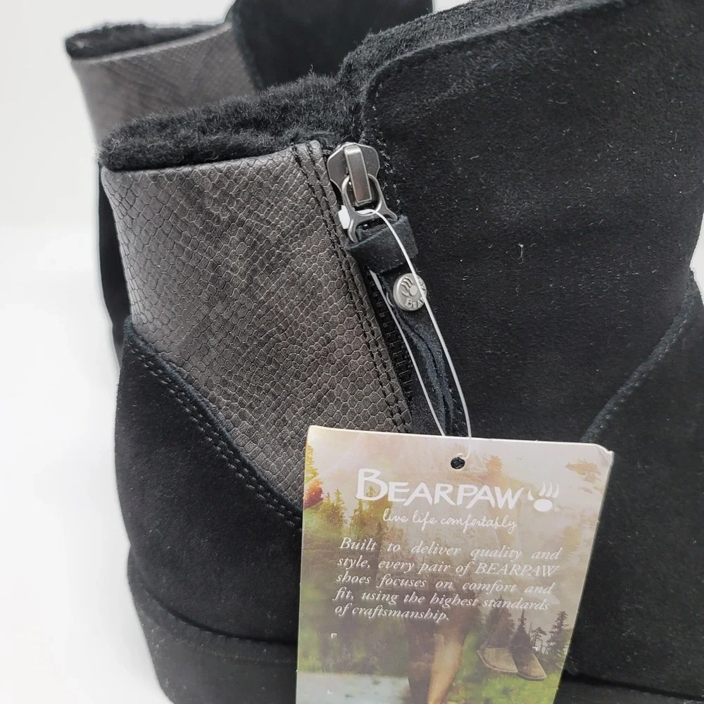 Bearpaw Megan II Wide Ankle Boots Black Suede Snake Embossed NeverWet Sz 8W